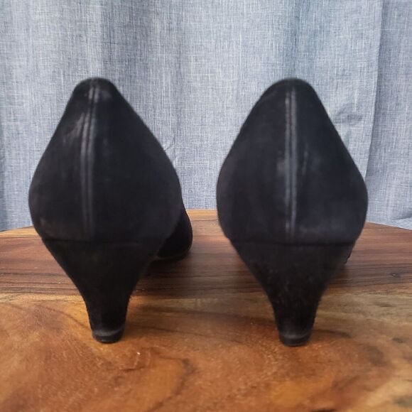 Vintage Salvatore Ferragamo Mafalda Pumps Black Suede Dark Red Toe Cap Size 7.5 - Picture 7 of 12